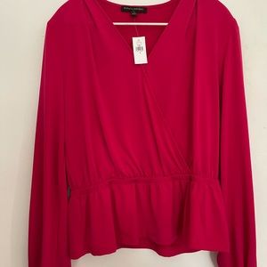 NWT! Banana Republic size S long sleeve v neck blouse flirty elastic waist